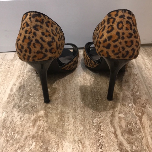 Sexy size 7.5 leopard heels - Picture 6 of 8